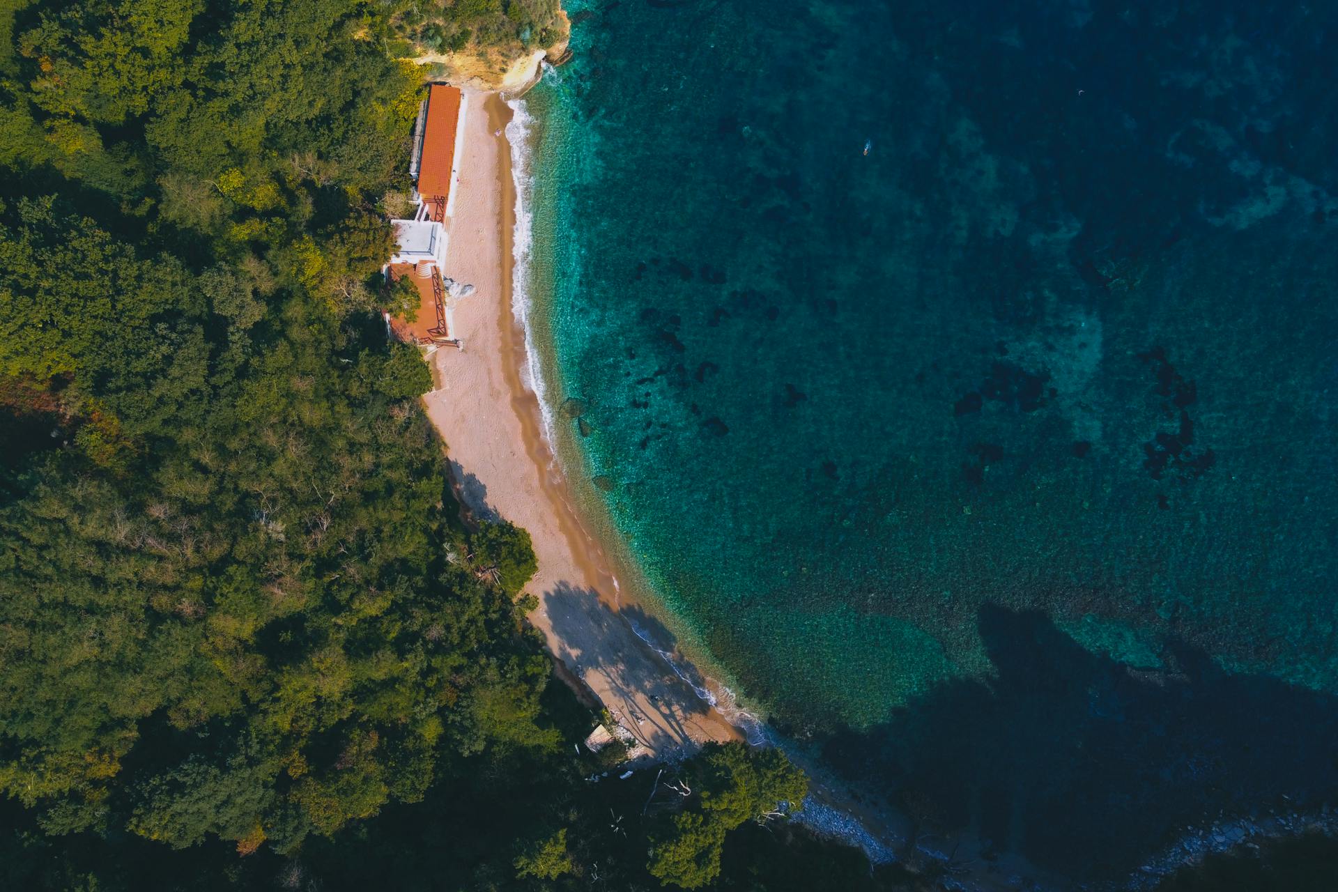 12 Best Beaches You Can Only Reach by Car
